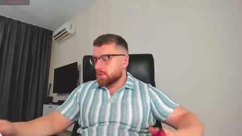 FindomGuyXXX online show from February 6, 2026, 6:44 pm