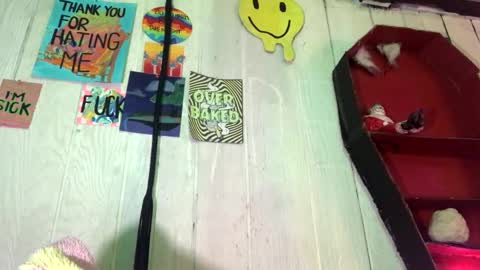 Snapshot of findommefoxi chatting on December 18, 2024, 4:09 am findommefoxi online show from December 18, 2024, 4:09 am