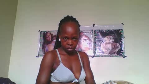 caro online show from September 14, 2025, 5:39 am