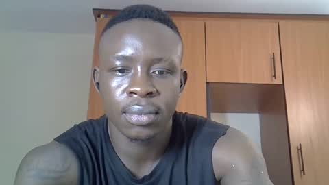 Snapshot of fineebony chatting on January 18, 2026, 9:51 pm HOT AND SWEET online show from January 18, 2026, 9:51 pm