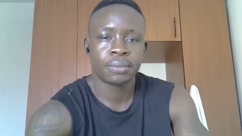 Snapshot of fineebony chatting on January 19, 2026, 11:36 am HOT AND SWEET online show from January 19, 2026, 11:36 am