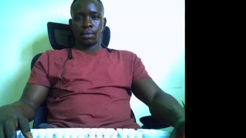 Snapshot of fineebony chatting on April 29, 2026, 12:20 pm HOT AND SWEET online show from April 29, 2026, 12:20 pm