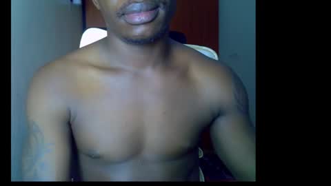 Snapshot of fineebony chatting on May 13, 2026, 11:22 pm HOT AND SWEET online show from May 13, 2026, 11:22 pm