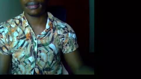 Snapshot of fineebony chatting on May 14, 2026, 11:44 pm HOT AND SWEET online show from May 14, 2026, 11:44 pm