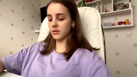 Snapshot of fionapiccard chatting on November 25, 2025, 10:26 am Keite wanna play Meow online show from November 25, 2025, 10:26 am