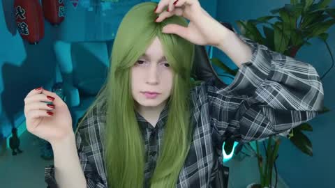 fiora online show from January 30, 2025, 1:21 pm