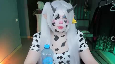 fiora online show from March 1, 2025, 8:13 am