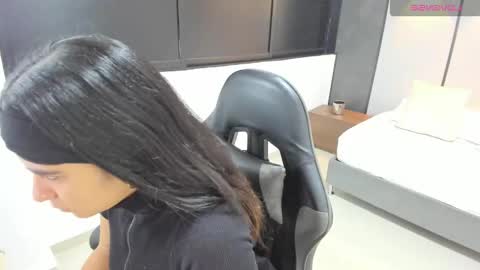 Snapshot of fiorella18_ chatting on October 22, 2025, 7:13 pm F I O R E L L A  online show from October 22, 2025, 7:13 pm