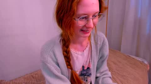 fire_luna online show from January 9, 2026, 9:56 am