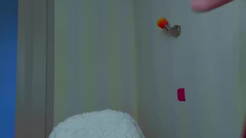 fire_luna online show from March 14, 2026, 9:04 am