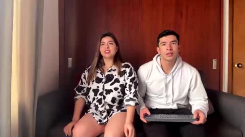 fireand_passion online show from February 12, 2025, 1:48 pm