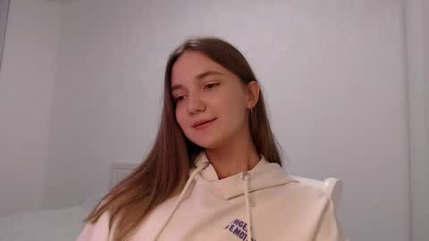 Snapshot of fireflies_fly_ chatting on September 14, 2025, 7:46 pm fireflies_fly_ online show from September 14, 2025, 7:46 pm