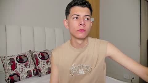 Nicolas online show from November 22, 2025, 1:21 pm