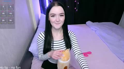 Snapshot of first_day_ chatting on October 28, 2025, 7:05 pm ALICESTEVEVECTOR pvt open  online show from October 28, 2025, 7:05 pm