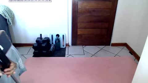 fitblair66_ online show from March 7, 2026, 9:06 am