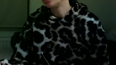 Snapshot of fitbut chatting on February 4, 2025, 8:28 pm Fitbut online show from February 4, 2025, 8:28 pm