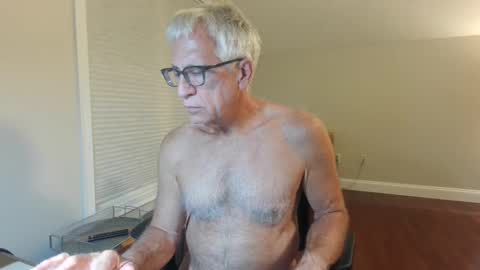 Snapshot of fitman999 chatting on September 10, 2025, 1:16 am Jon online show from September 10, 2025, 1:16 am