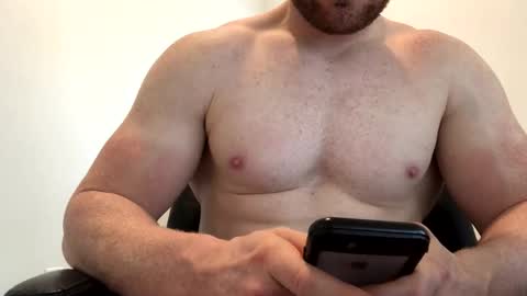 Snapshot of fitnudeguyxxx chatting on December 10, 2024, 5:22 pm fitnudeguyxxx online show from December 10, 2024, 5:22 pm