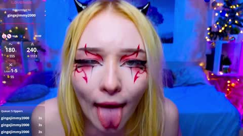 Sophie online show from January 8, 2025, 7:24 am