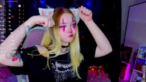 Sophie online show from December 16, 2025, 4:06 am