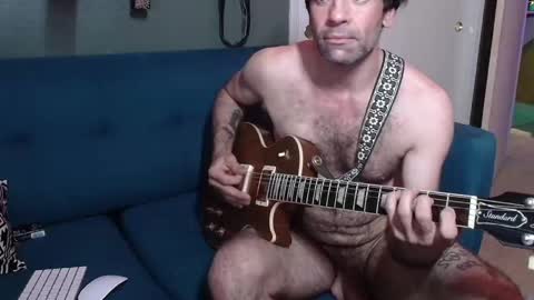 Flannel Dong online show from September 25, 2025, 4:16 am