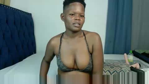 Snapshot of flaquo1 chatting on October 25, 2025, 1:40 pm flaquo1 online show from October 25, 2025, 1:40 pm