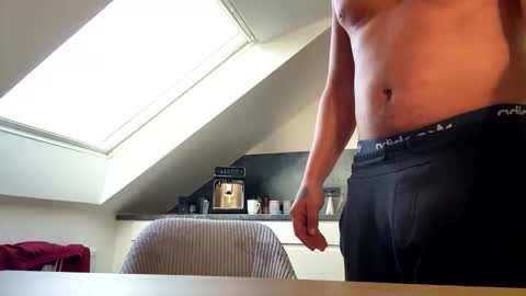 Snapshot of flashi1990 chatting on November 8, 2025, 2:39 pm flashi1990 online show from November 8, 2025, 2:39 pm