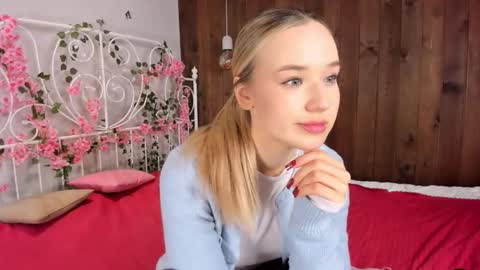 Snapshot of fletahargenrader chatting on November 14, 2025, 10:14 am Amina online show from November 14, 2025, 10:14 am