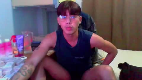 flirtfactorx online show from October 17, 2025, 2:04 am