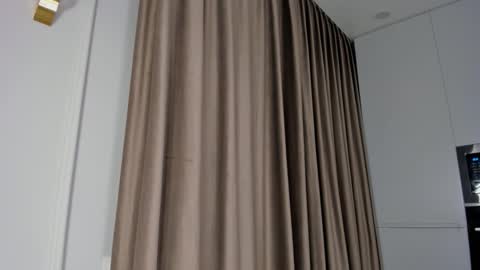 Snapshot of flirtykitty_ chatting on October 31, 2025, 1:56 pm Emely online show from October 31, 2025, 1:56 pm