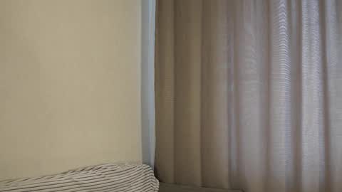 Snapshot of flirtyvibe chatting on October 18, 2025, 5:21 am Mila online show from October 18, 2025, 5:21 am