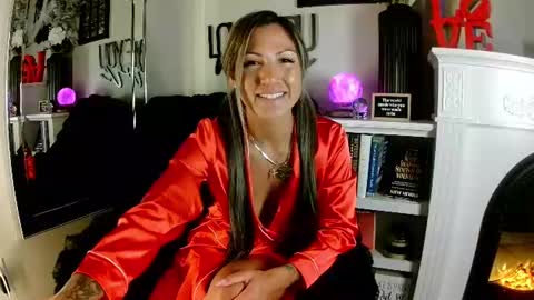 Snapshot of flobella chatting on July 14, 2026, 2:05 am Flobella online show from July 14, 2026, 2:05 am