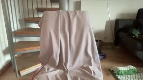 Snapshot of flohotsexy33 chatting on April 13, 2026, 5:29 pm flohotsexy33 online show from April 13, 2026, 5:29 pm