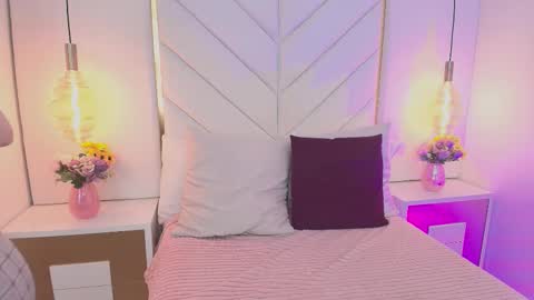 Luna online show from September 17, 2025, 12:40 pm