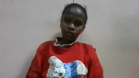 flora48230522373 online show from May 17, 2026, 2:20 am