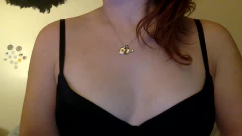 Snapshot of floraexploration chatting on December 23, 2024, 12:25 am floraexploration online show from December 23, 2024, 12:25 am