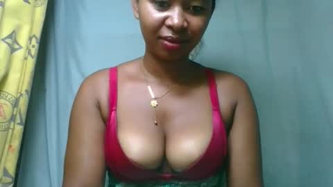 florencia011 online show from April 10, 2026, 12:27 am