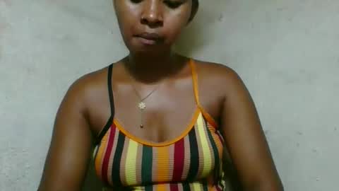 florencia011 online show from April 16, 2026, 6:58 am