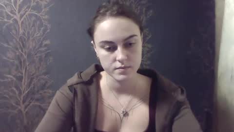 Snapshot of flower_bluee chatting on January 29, 2025, 2:00 pm Ambika 3 online show from January 29, 2025, 2:00 pm