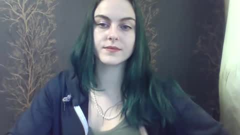 Snapshot of flower_bluee chatting on February 7, 2025, 12:06 pm Ambika 3 online show from February 7, 2025, 12:06 pm