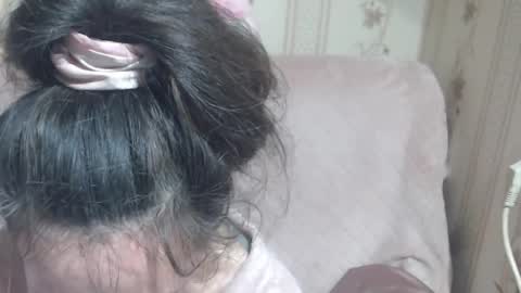 say meow and send tip  online show from April 7, 2026, 6:19 pm