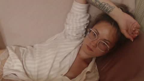 say meow and send tip  online show from June 24, 2026, 3:55 pm