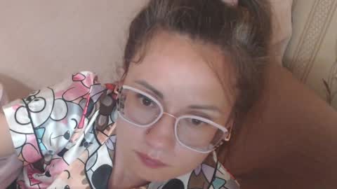 say meow and send tip  online show from May 16, 2026, 12:18 am