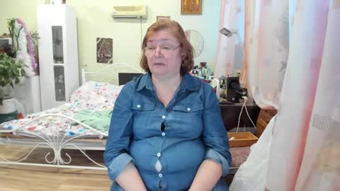 Flowerlower online show from January 9, 2026, 6:49 am