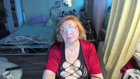 Flowerlower online show from May 12, 2026, 6:27 pm