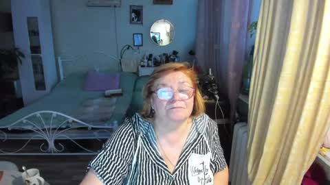 Flowerlower online show from May 13, 2026, 6:38 pm