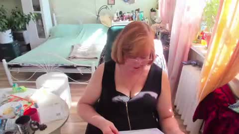 Flowerlower online show from June 19, 2026, 1:15 pm
