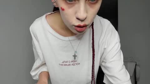 Flower online show from February 26, 2025, 8:44 pm