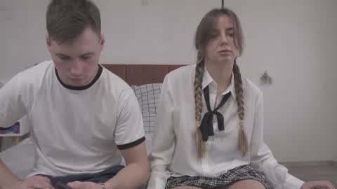 Snapshot of fluffy_hat chatting on December 9, 2024, 7:17 am Fluffy and Krut online show from December 9, 2024, 7:17 am