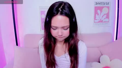 Snapshot of fluffy_rose chatting on September 10, 2025, 8:25 am Rose online show from September 10, 2025, 8:25 am